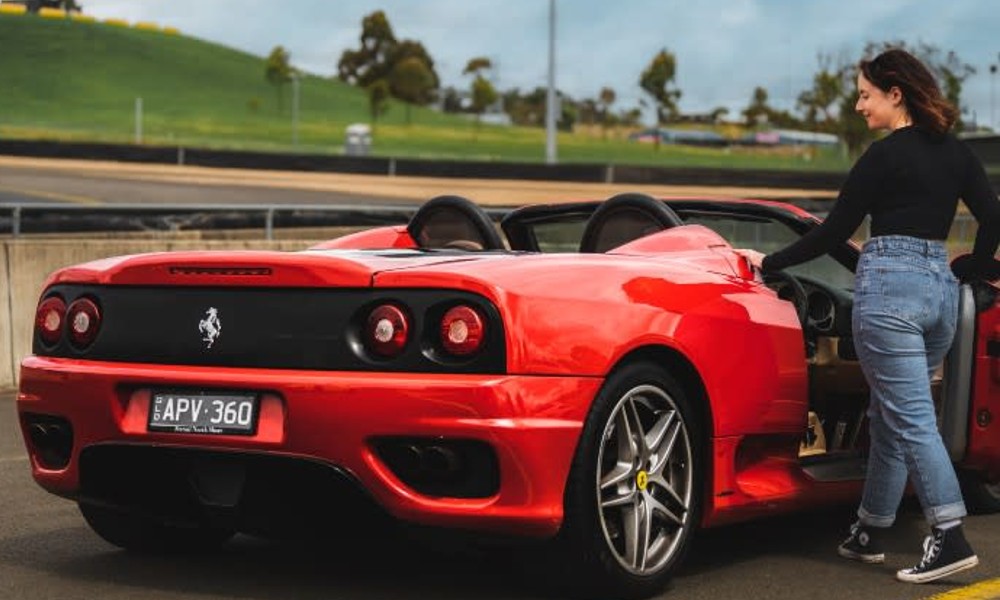 Ferrari Supercar Drive - 4 Laps - Sydney