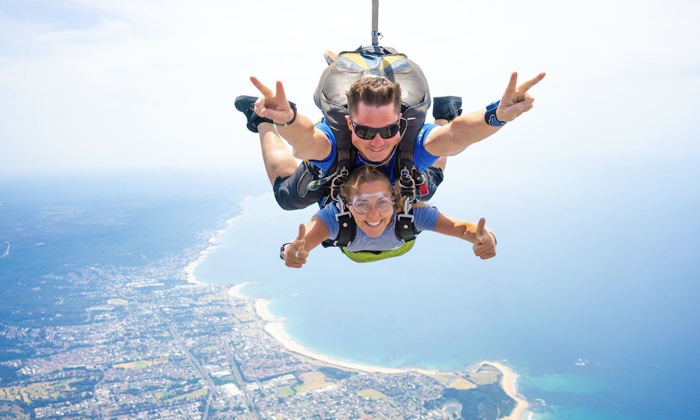 Sydney Wollongong Tandem Skydive up to 15,000ft Weekend